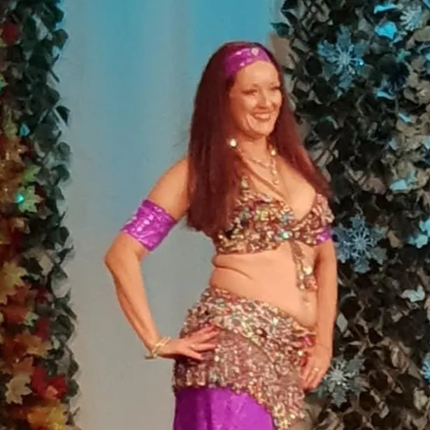 Shimmiying Flames Ros Romaya Image