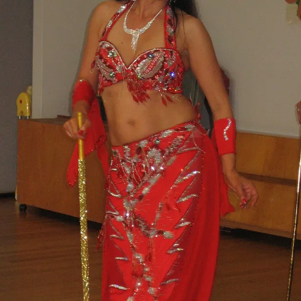 Shimmiying Flames Ros Romaya Image