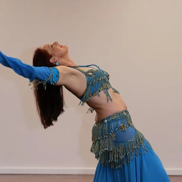 Shimmiying Flames Ros Romaya Image